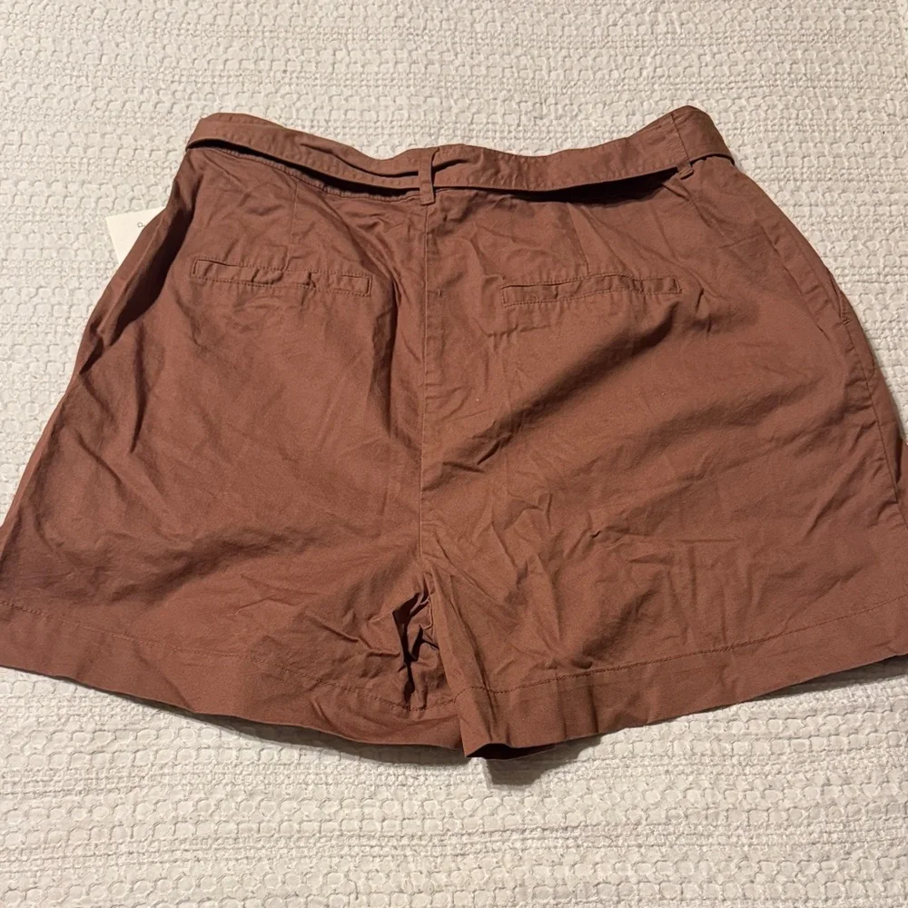 A New Day Tailored Shorts Womens 2 Brown Belted High-Rise Slash Pockets Zip Fly